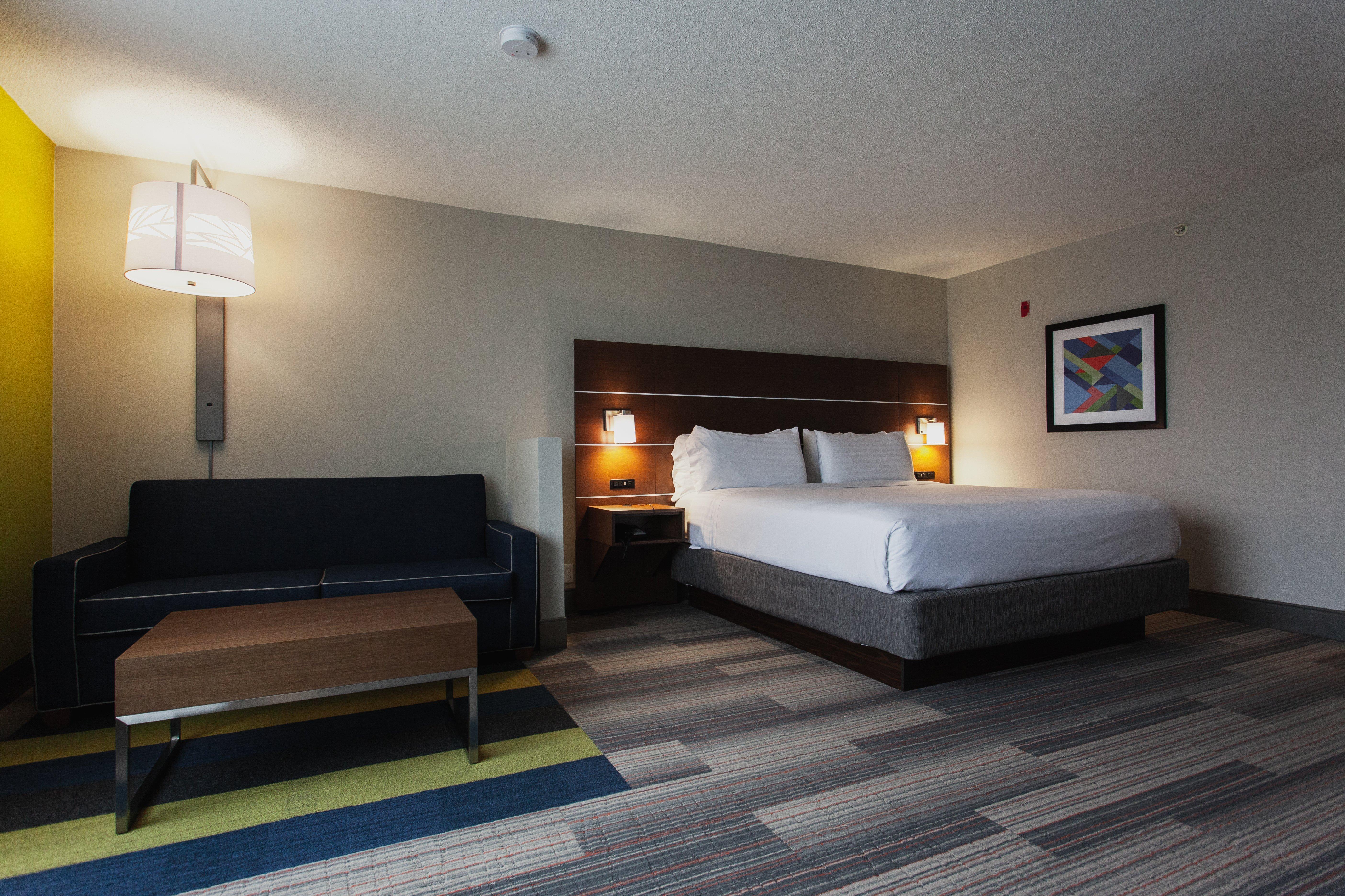 Holiday Inn Express & Suites Atlanta Perimeter Mall Hotel By Ihg Санди-Спрингс Экстерьер фото