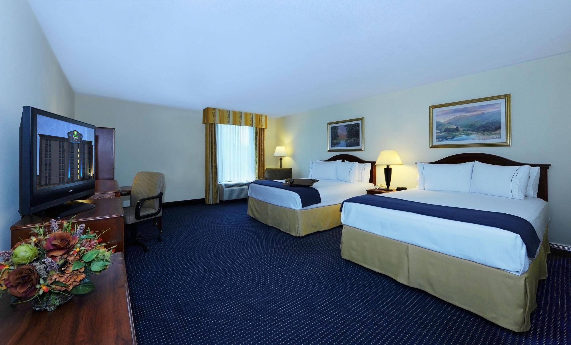 Holiday Inn Express & Suites Atlanta Perimeter Mall Hotel By Ihg Санди-Спрингс Экстерьер фото