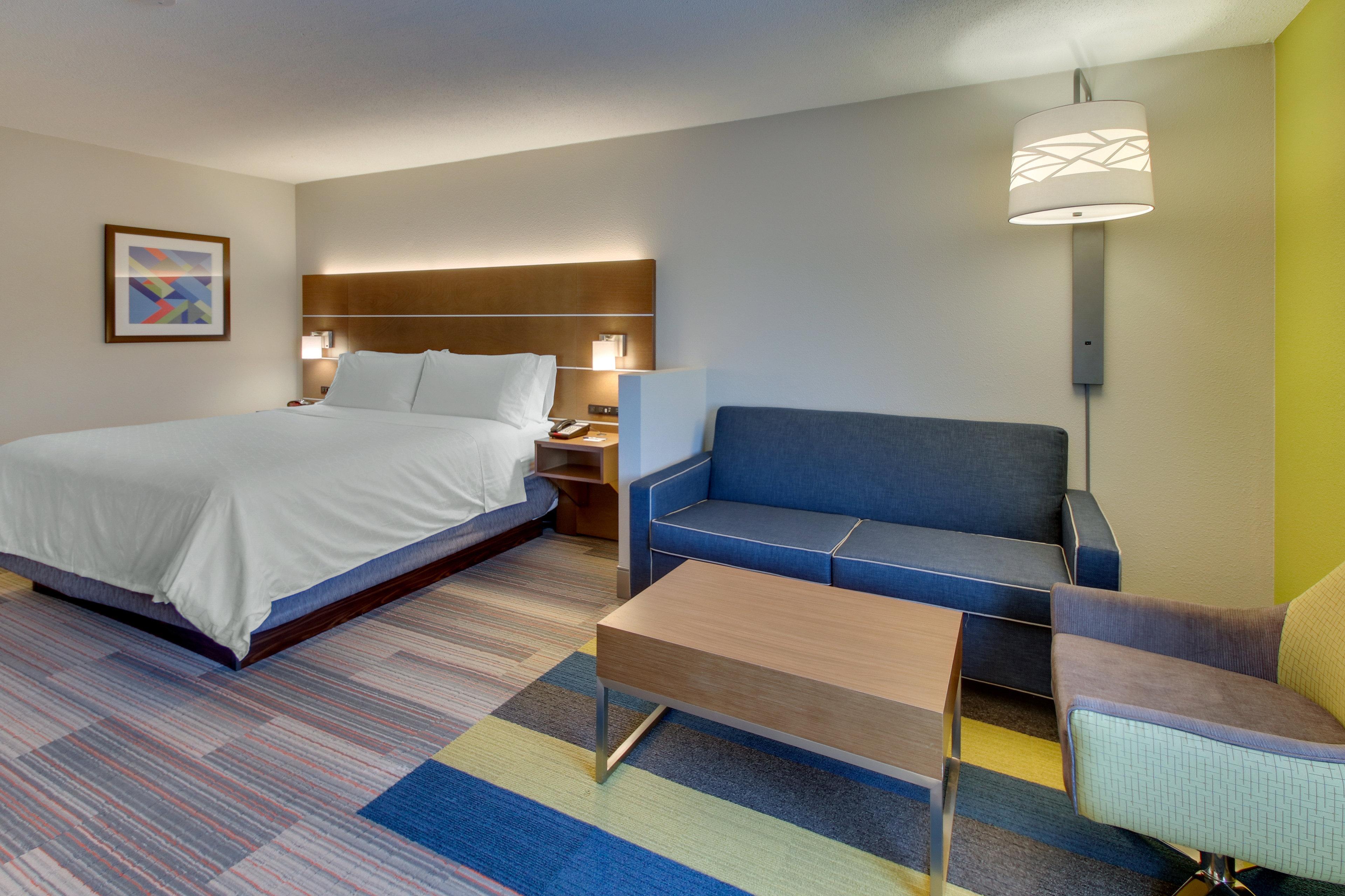 Holiday Inn Express & Suites Atlanta Perimeter Mall Hotel By Ihg Санди-Спрингс Экстерьер фото