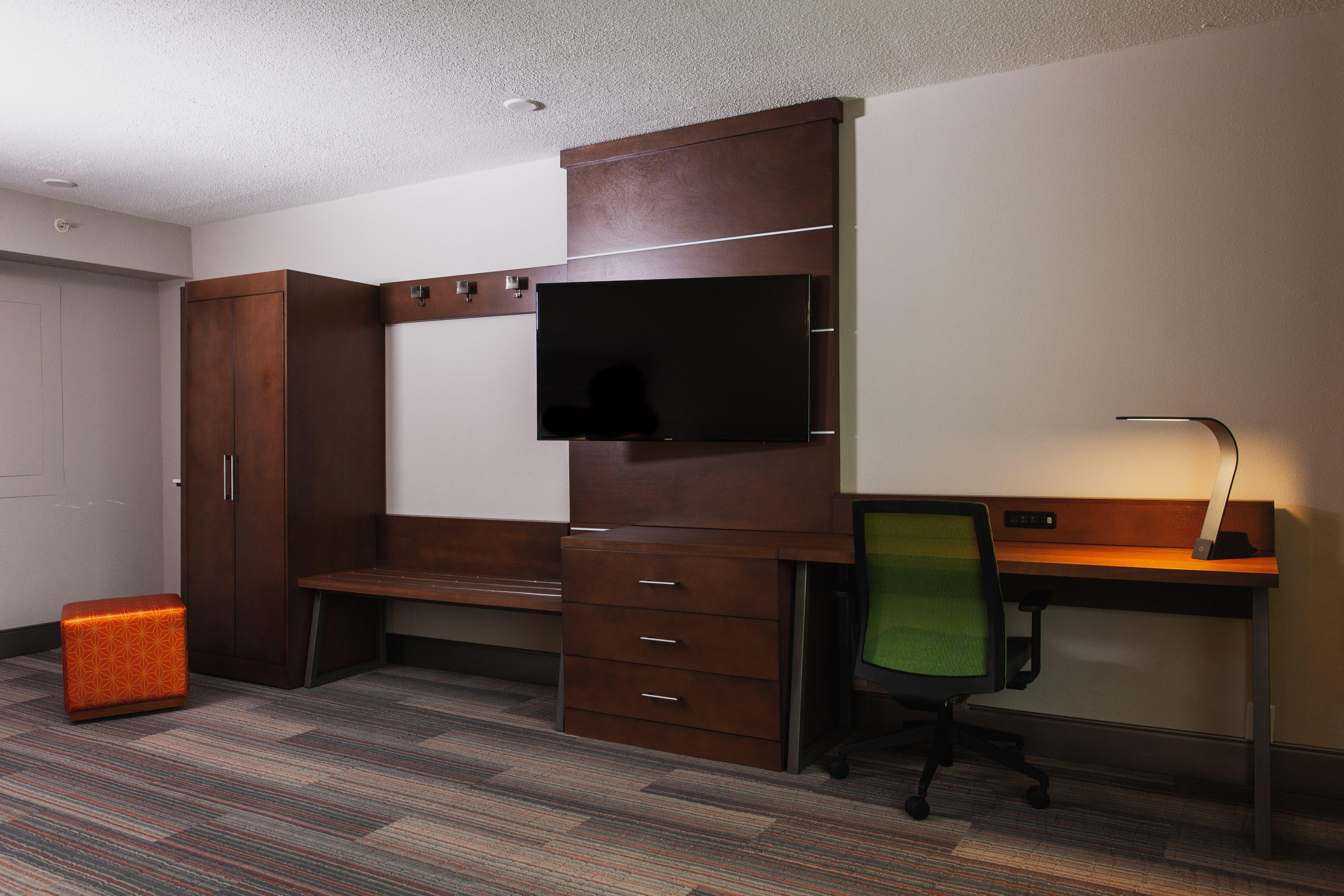 Holiday Inn Express & Suites Atlanta Perimeter Mall Hotel By Ihg Санди-Спрингс Экстерьер фото