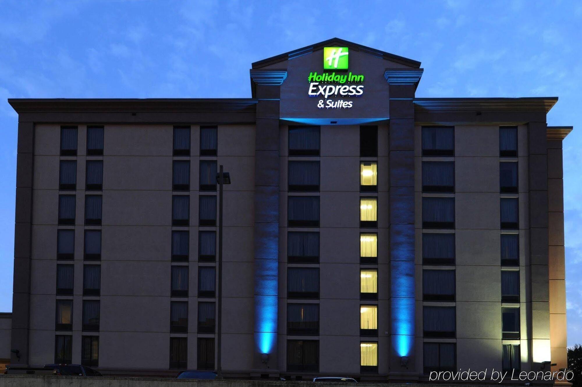 Holiday Inn Express & Suites Atlanta Perimeter Mall Hotel By Ihg Санди-Спрингс Экстерьер фото