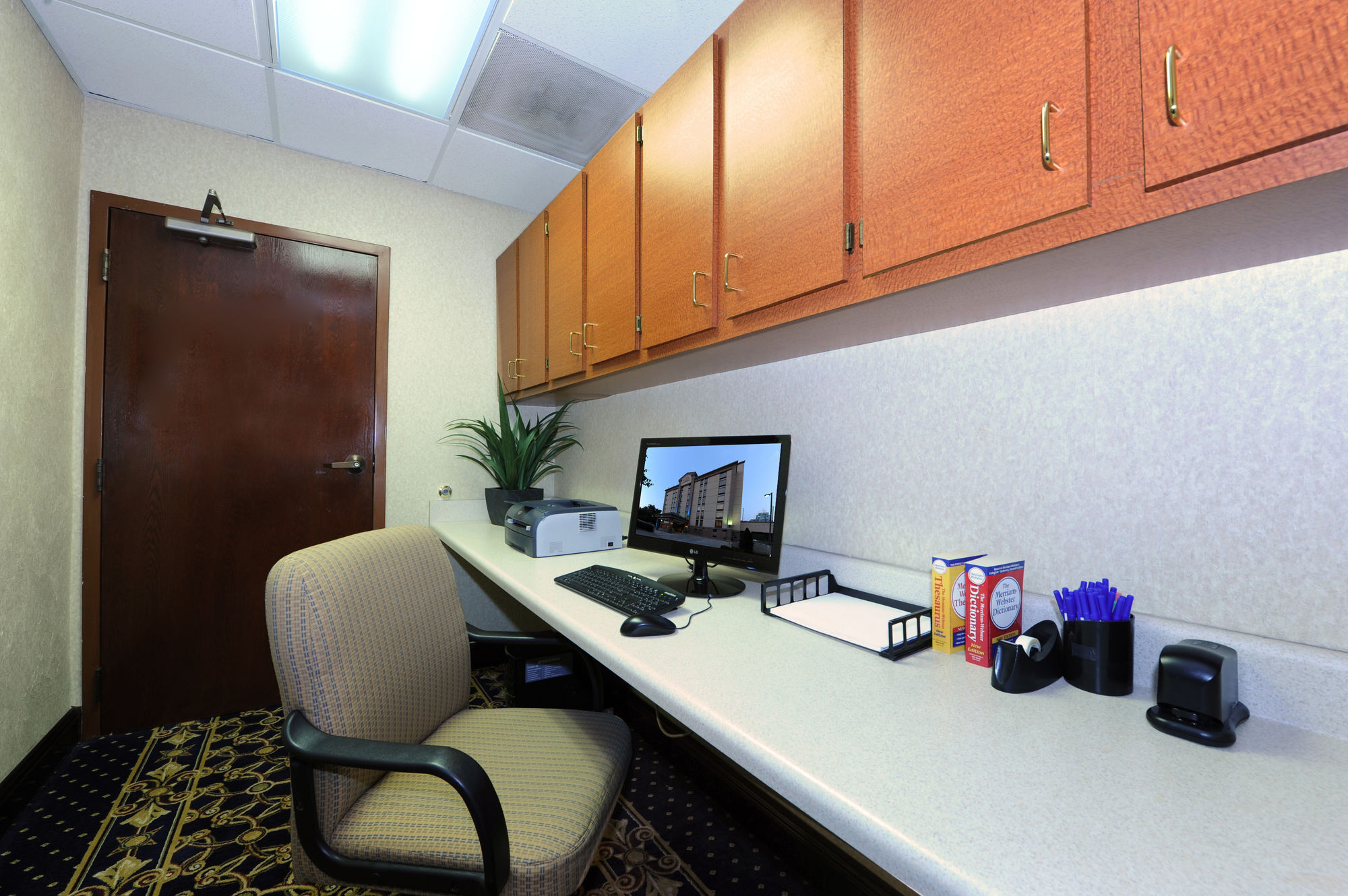 Holiday Inn Express & Suites Atlanta Perimeter Mall Hotel By Ihg Санди-Спрингс Экстерьер фото